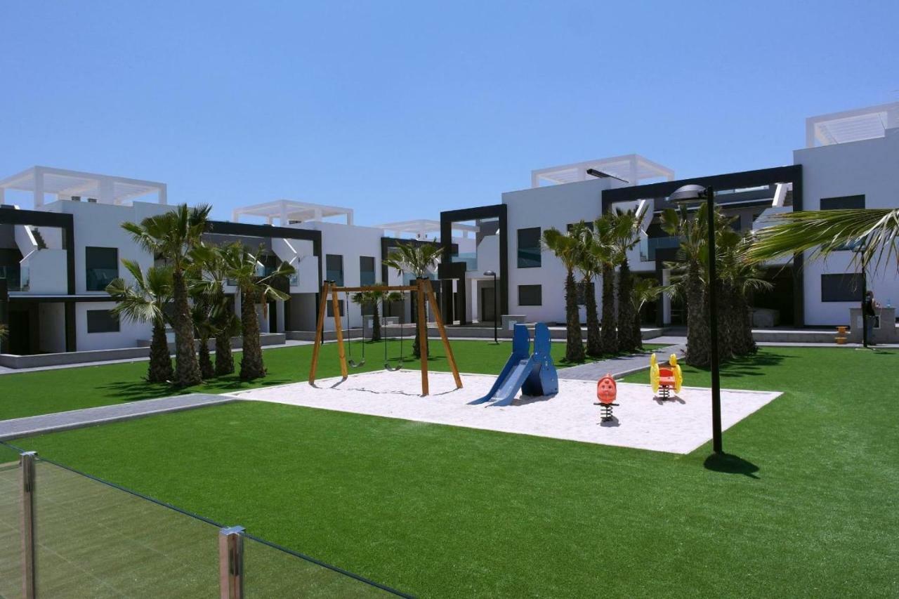 Oasis Beach IX Puntaprima Torrevieja Exterior photo